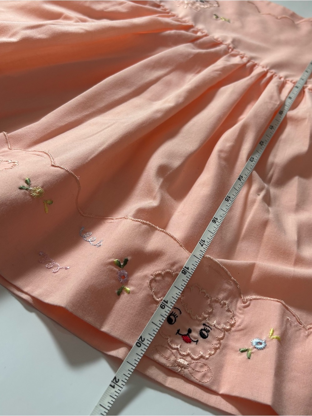 Vintage 50s 60s Pink Lamb Pinafore Dress Embroidered Scalloped Mid Century Sz - Picture 7 of 8
